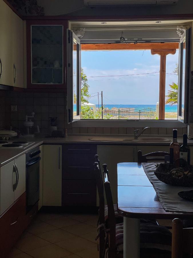 Prázdninový dům Casa Lia-beach Front Nea Kallikrateia