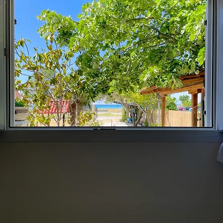 Casa Lia-Beach Front Villa Nea Kallikrateia Exterior foto