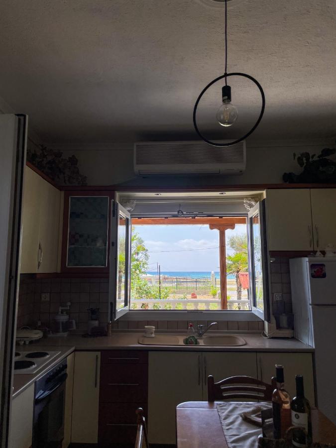 Vakantiehuis Casa Lia-beach Front Nea Kallikrateia